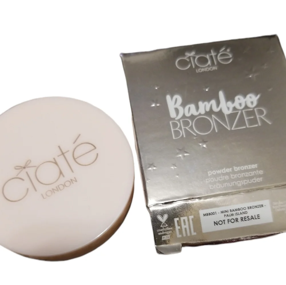 4/25 bundle item. Ciaté London Bamboo Bronzer in Palm Island